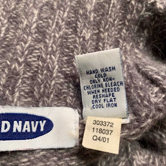 - Old Navy Lambswool  Angora High neck  sweater size M - Picture 5 of 6